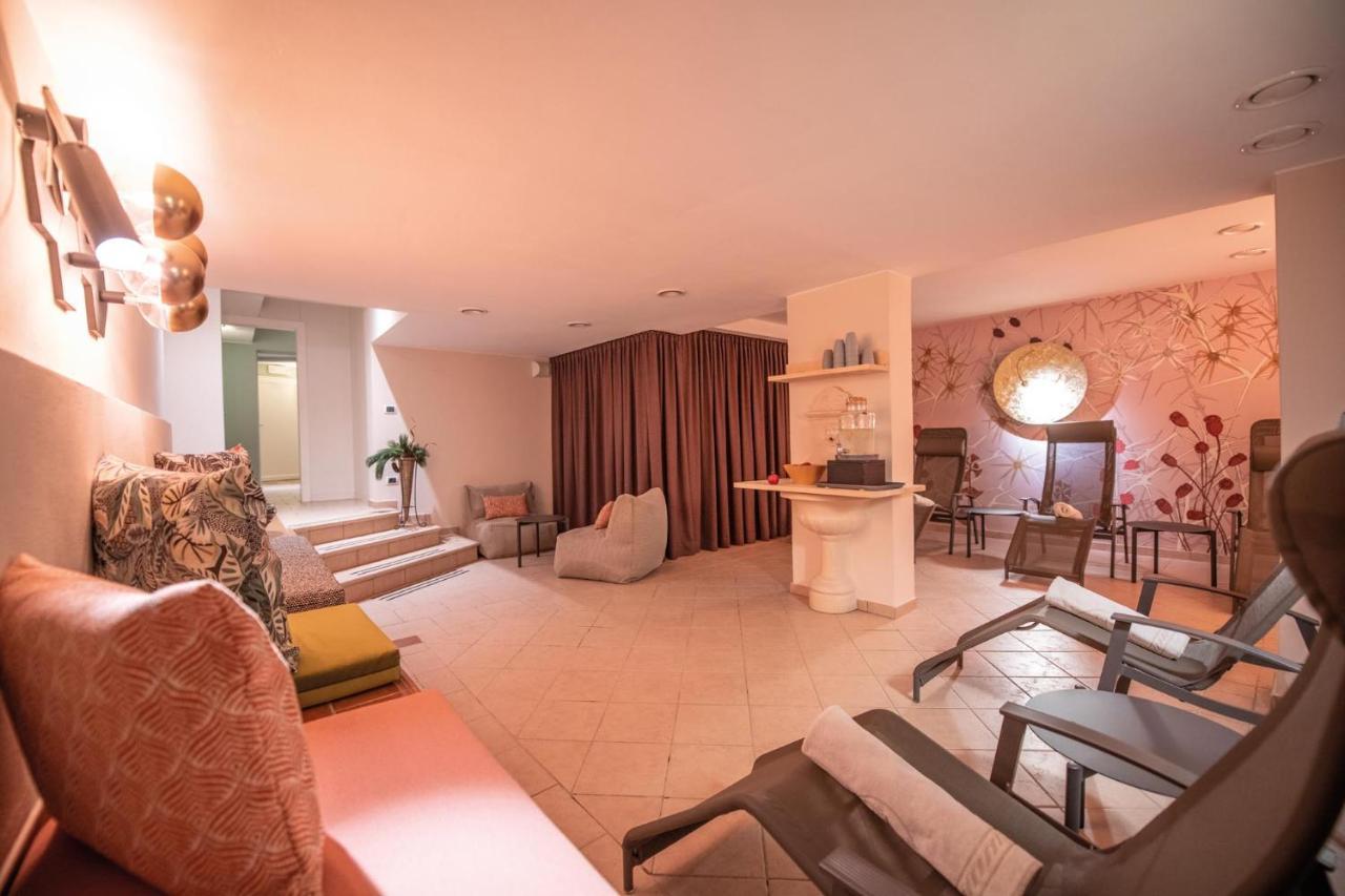 Hotel Condor San Vigilio Di Marebbe Exterior photo