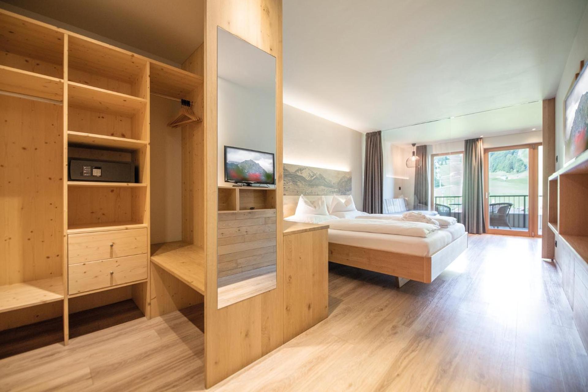 Hotel Condor San Vigilio Di Marebbe Room photo